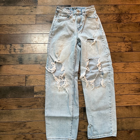 wild fable Denim - Wild Fable Highest Rise Baggy Jeans Light Wash Heavily Distressed Size 0/25R